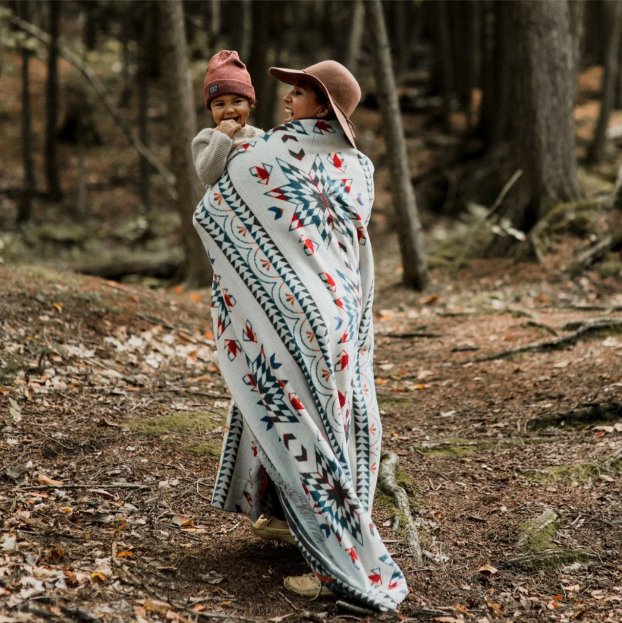 TASSELED HANDWOVEN MERINO WOOL BLANKET IN NATURAL – Ellei Home