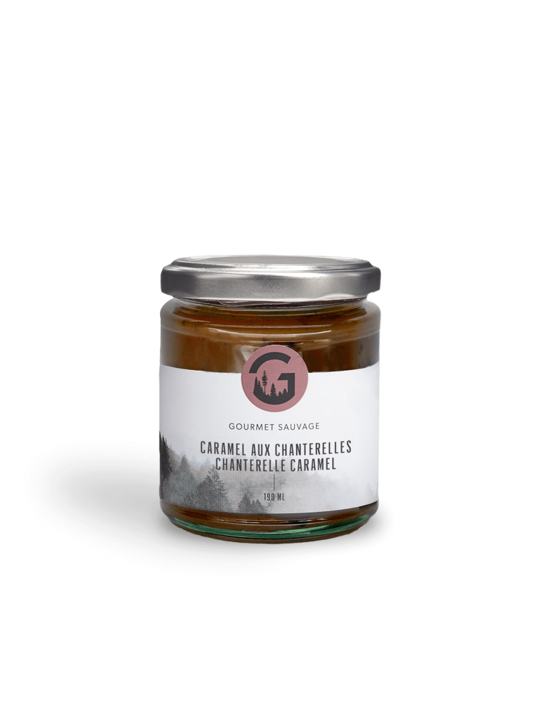 Pot de caramel aux chanterelles avec une étiquette illustrée